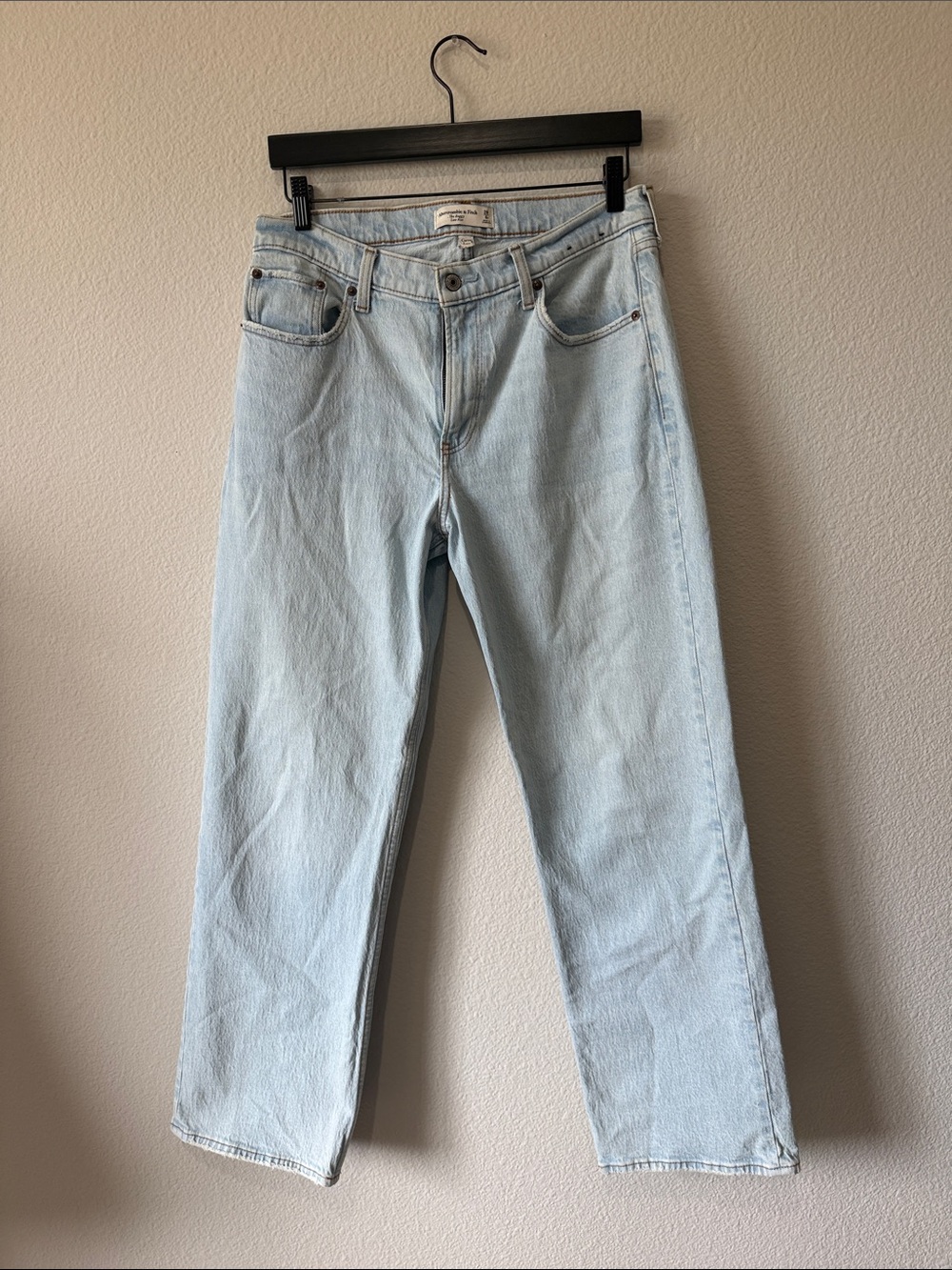 Abercrombie & Fitch Light Blue Straight-Leg Women's the baggy low rise Jeans